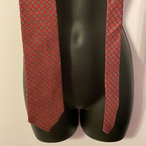 Yves Saint Laurent Neckwear Red Design Silk Tie